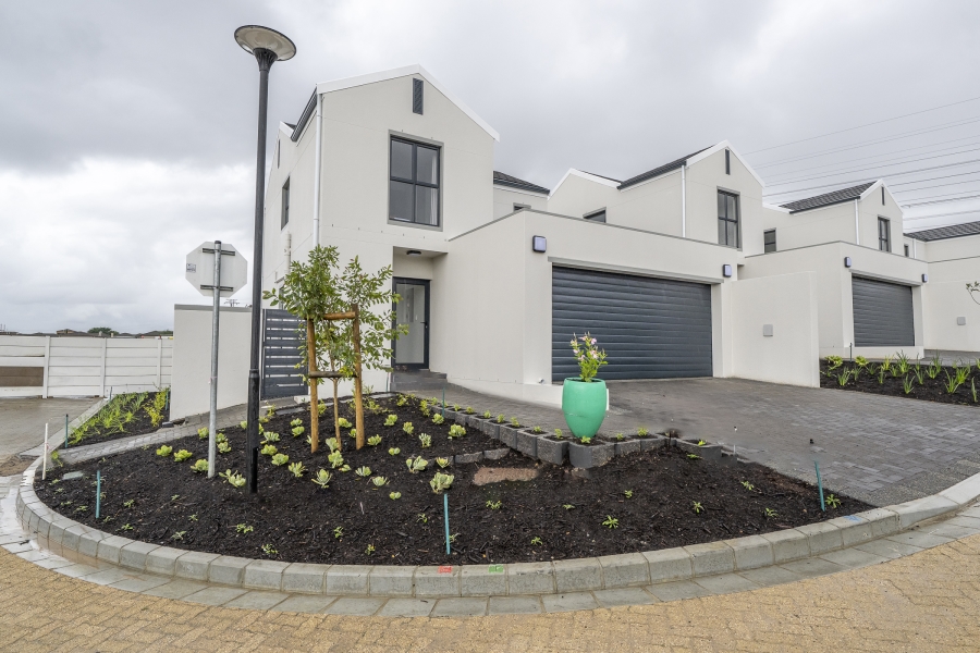 3 Bedroom Property for Sale in Haasendal Western Cape